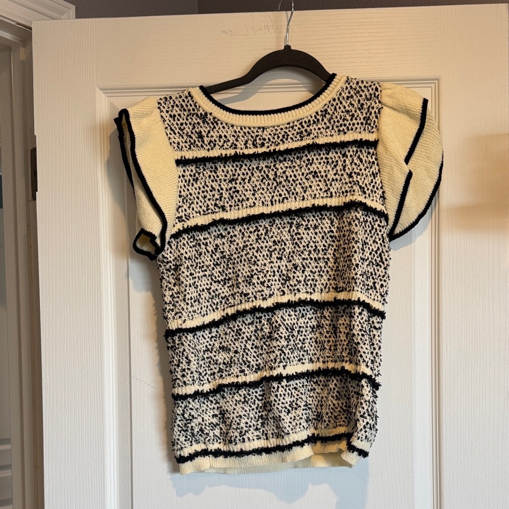 Skies Are Blue Cream and Black Patterned Sweater